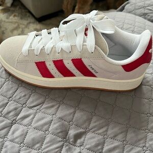 New inbox, Adidas campus 00S W 9.5